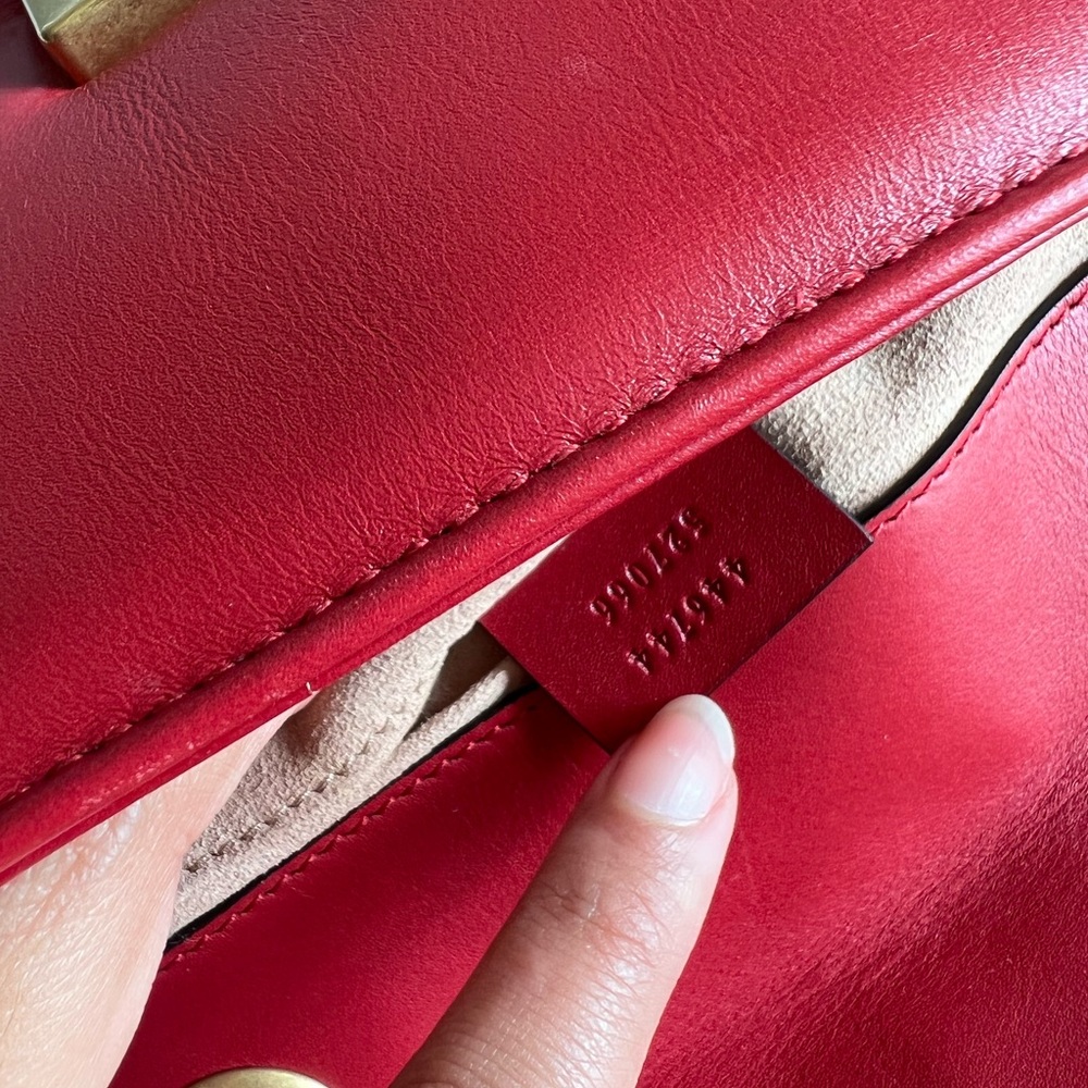 GUCCI Mini GG Marmont Matelassé Shoulder Bag "FIRM PRICE" - Picture 11 of 15
